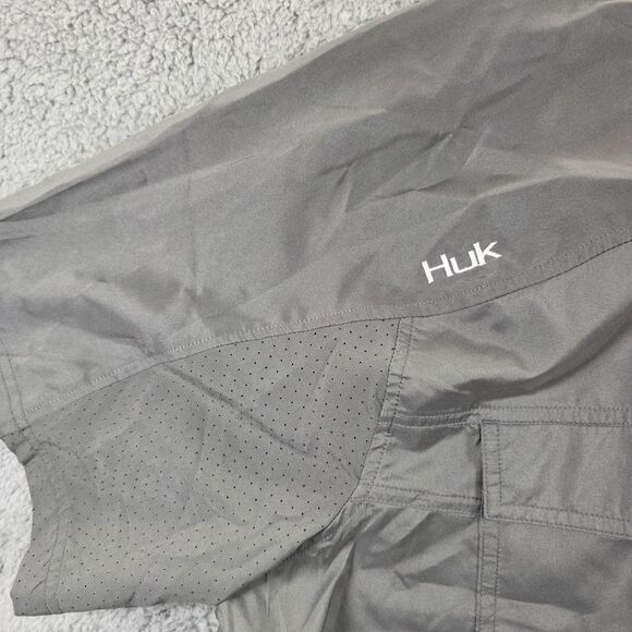 Huk Performance Men's Fishing Button Down Vented Short Sleeve Gray Shirt Size XL - Picture 2 of 11